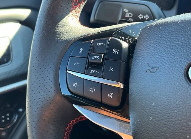 
								Ford Explorer full									