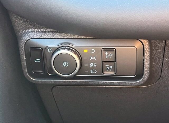 
								Ford Explorer full									