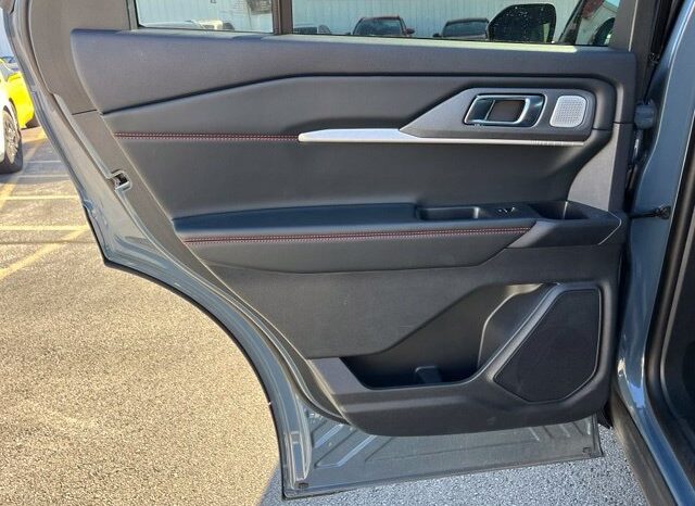 
								Ford Explorer full									