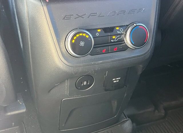 
								Ford Explorer full									