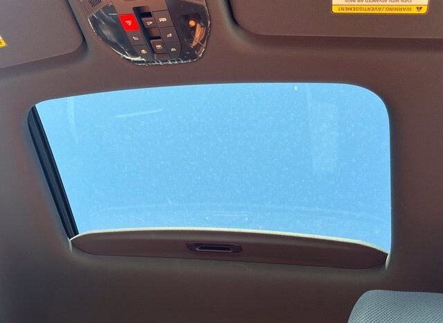 
								Kia Telluride Hybrid full									