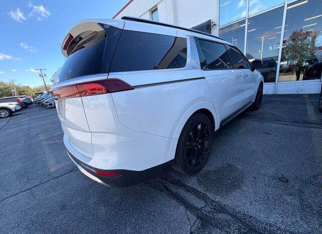 
								Kia Carnival full									