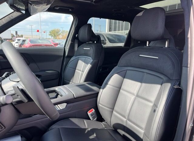 
								Kia Telluride Hybrid full									