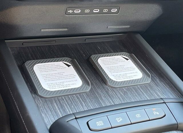 
								Kia Telluride Hybrid full									