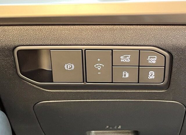 
								Kia Telluride Hybrid full									