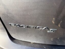 
										Chrysler Pacifica full									