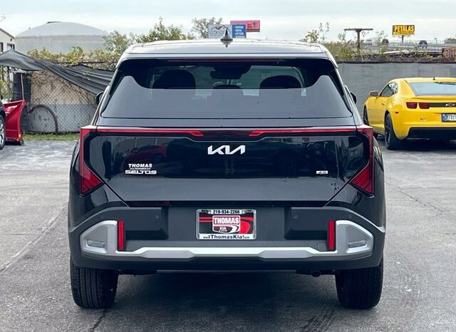 
								Kia Seltos full									