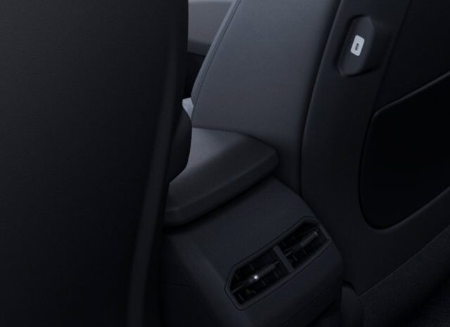 
								Kia EV3 full									