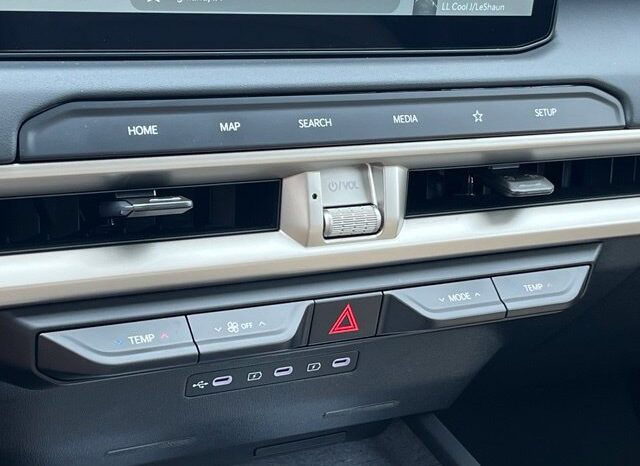 
								Kia Telluride Hybrid full									
