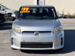 
										Scion xB full									