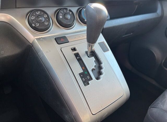 
								Scion xB full									