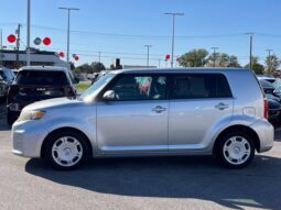 
										Scion xB full									