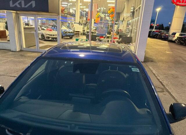 
								Kia Forte full									