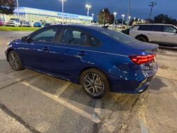 
										Kia Forte full									