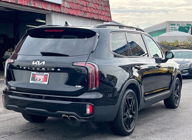
								Kia Telluride full									