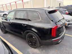 
										Kia Telluride full									