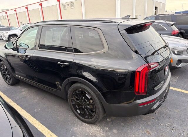 
								Kia Telluride full									
