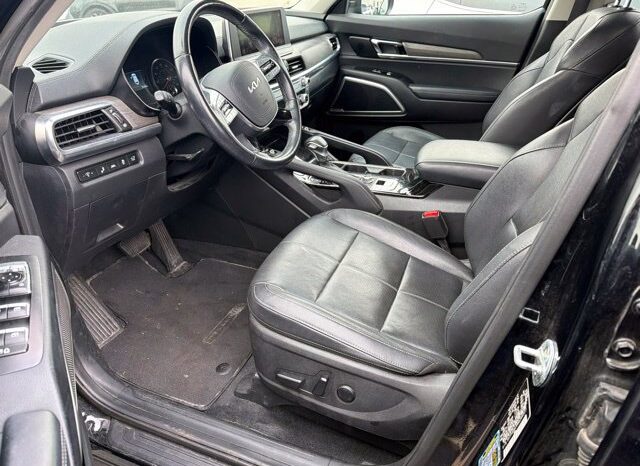 
								Kia Telluride full									