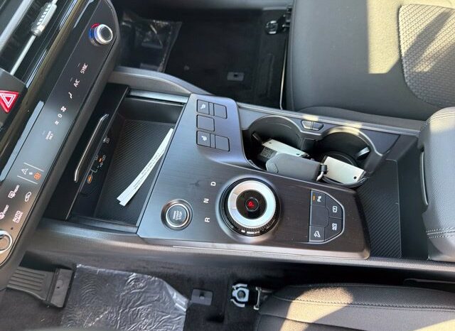 
								Kia Sportage Hybrid full									