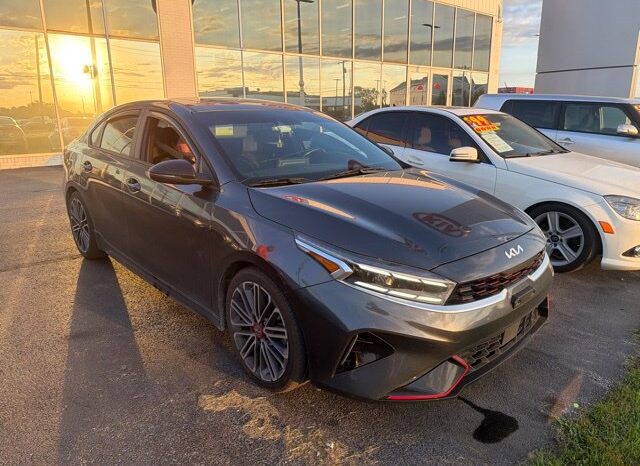 
								Kia Forte full									