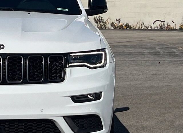 
								Jeep Grand Cherokee full									