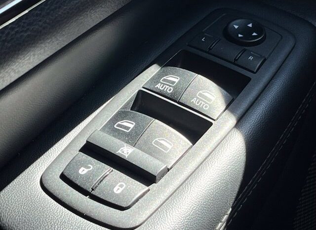 
								Jeep Grand Cherokee full									