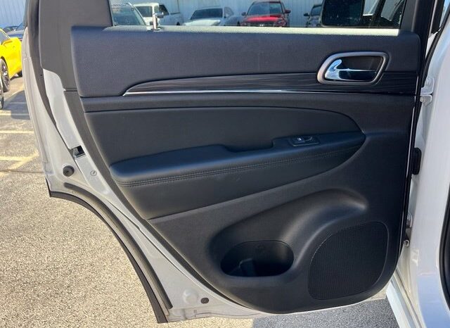 
								Jeep Grand Cherokee full									