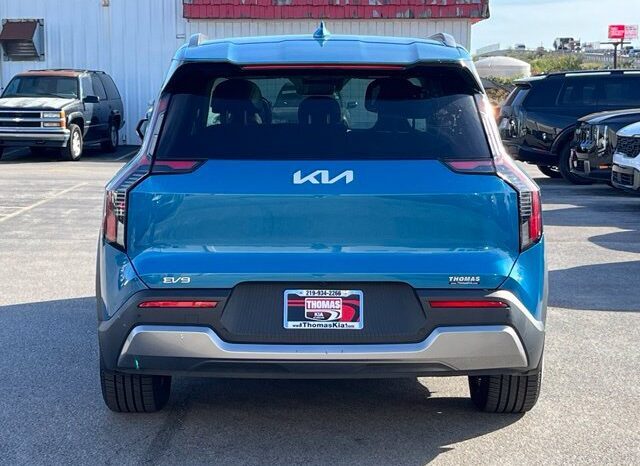 
								Kia EV9 full									