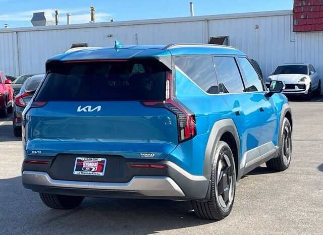 
								Kia EV9 full									