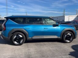 
										Kia EV9 full									