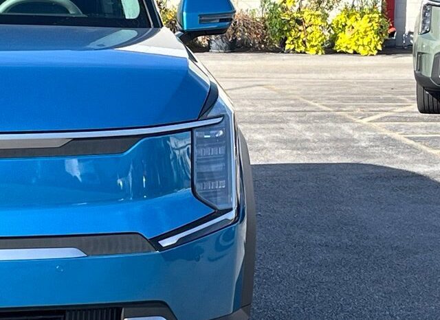 
								Kia EV9 full									