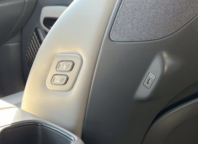 
								Kia EV9 full									