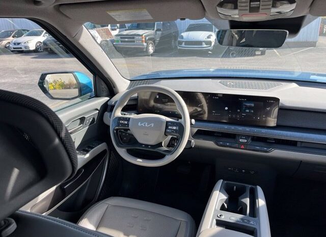 
								Kia EV9 full									