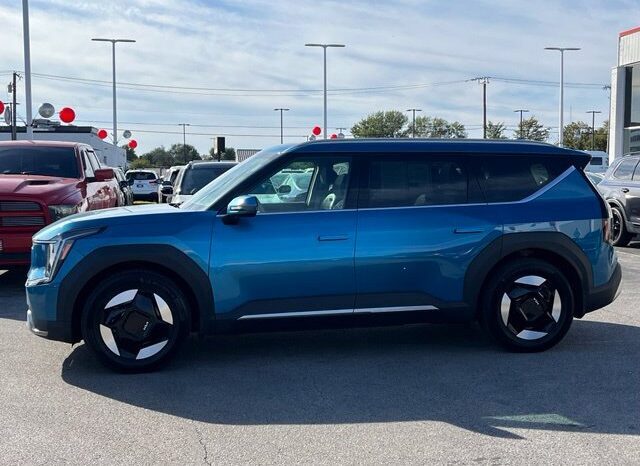 
								Kia EV9 full									