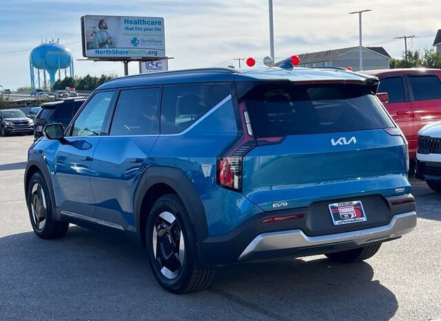 
								Kia EV9 full									