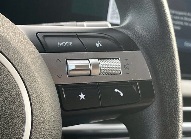 
								Hyundai Tucson full									