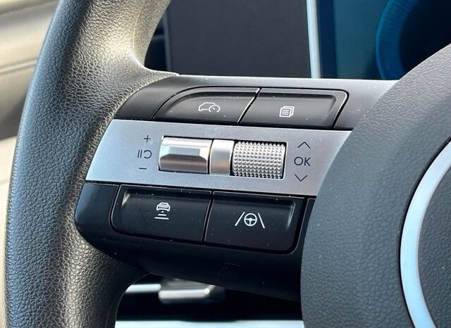 
								Hyundai Tucson full									