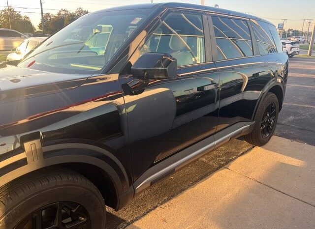 
								Kia Telluride full									
