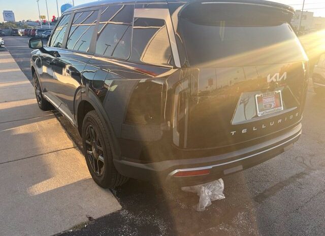 
								Kia Telluride full									