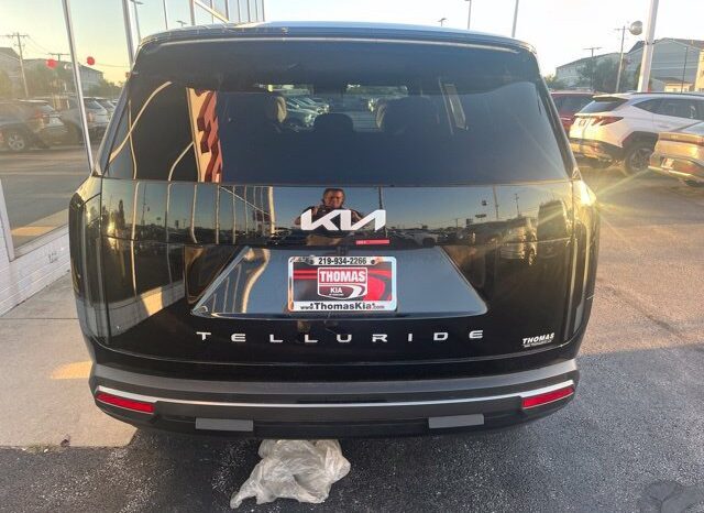 
								Kia Telluride full									