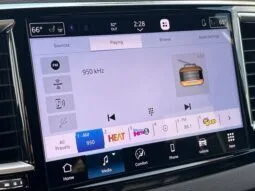 
										Chrysler Pacifica full									