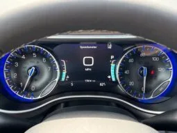 
										Chrysler Pacifica full									