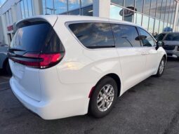 
										Chrysler Pacifica full									