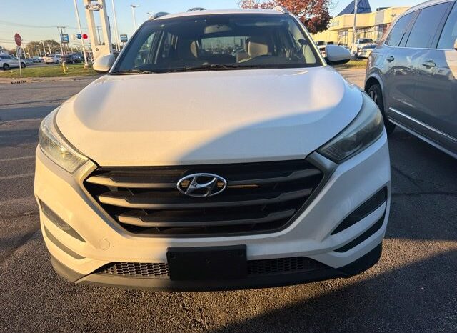 
								Hyundai Tucson full									