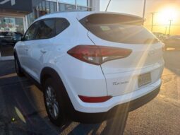 
										Hyundai Tucson full									
