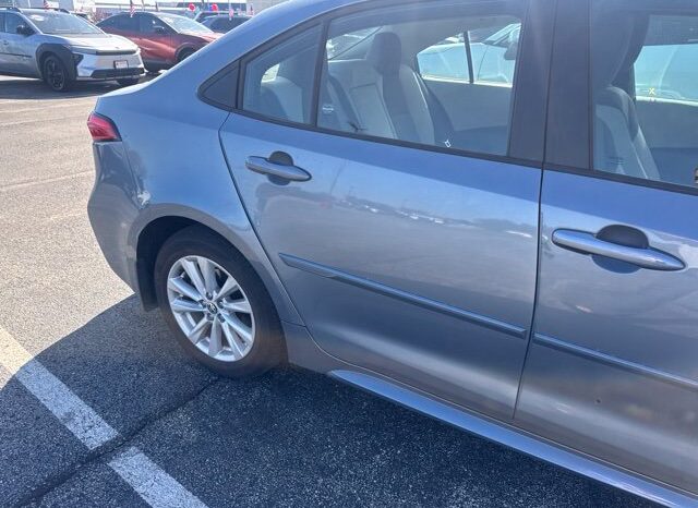 
								Toyota Corolla full									