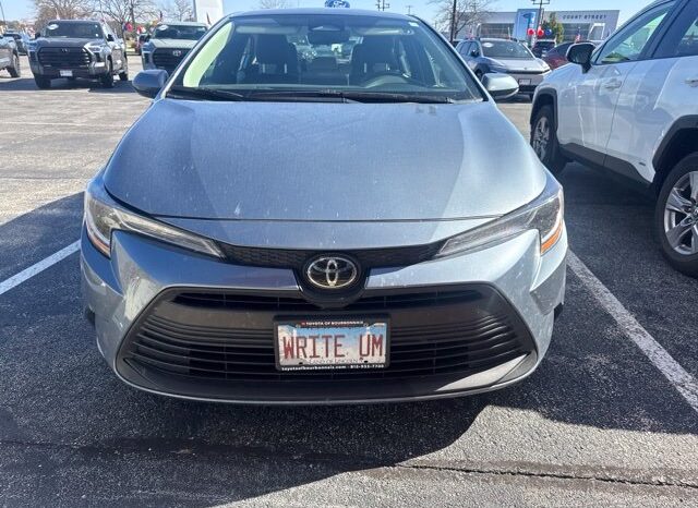 
								Toyota Corolla full									
