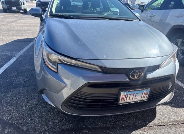 
								Toyota Corolla full									