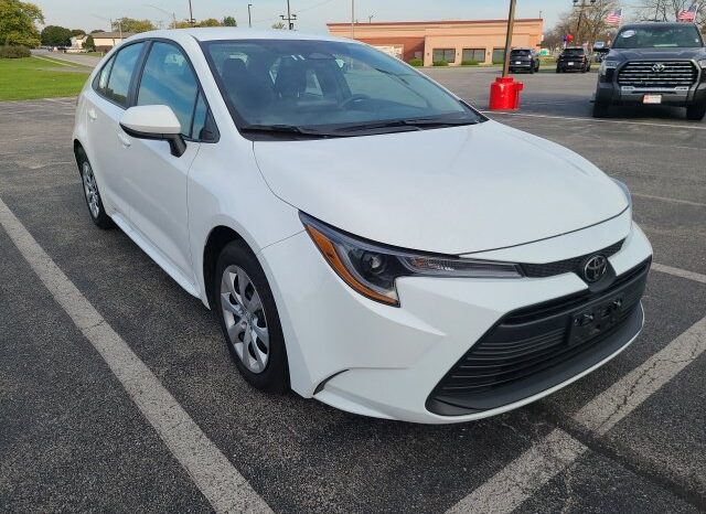 
								Toyota Corolla full									