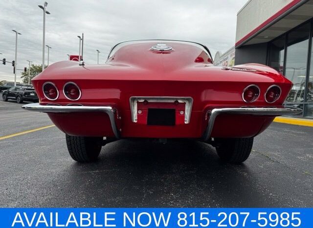 
								Chevrolet Corvette full									